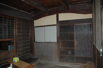 工事前土間、曲線の梁が面白く生かすことにしました。
