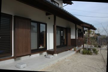 軒の深い縁です。