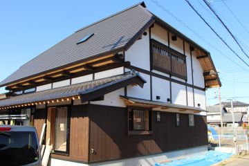東の道路面