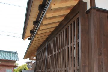 出窓格子の収まり