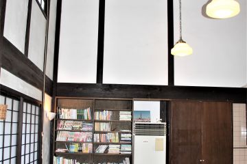 図書スペースも吹き抜けです。