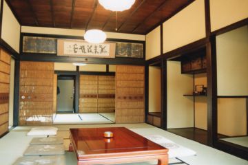 2026-03/1774621053_-12-