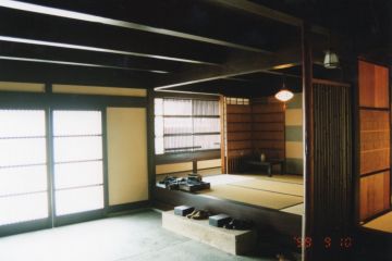 2026-03/1774621053_-4-