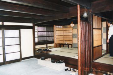 2026-03/1774621053_-6-