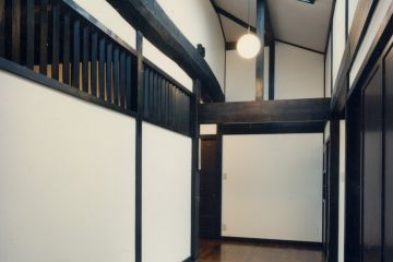 母屋の中廊下
