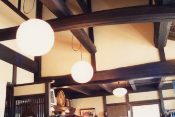 店舗吹き抜け上部