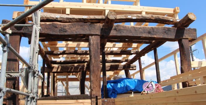 江南市・新潟の古民家移築住宅上棟、小屋組 アイキャッチ画像
